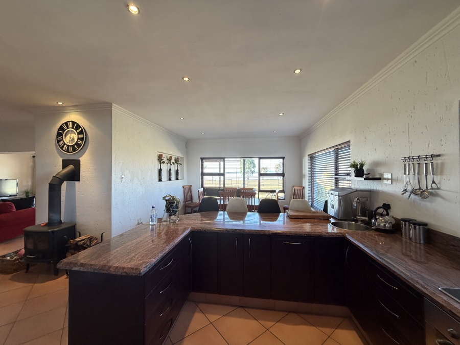 4 Bedroom Property for Sale in Vaaldam SH Free State